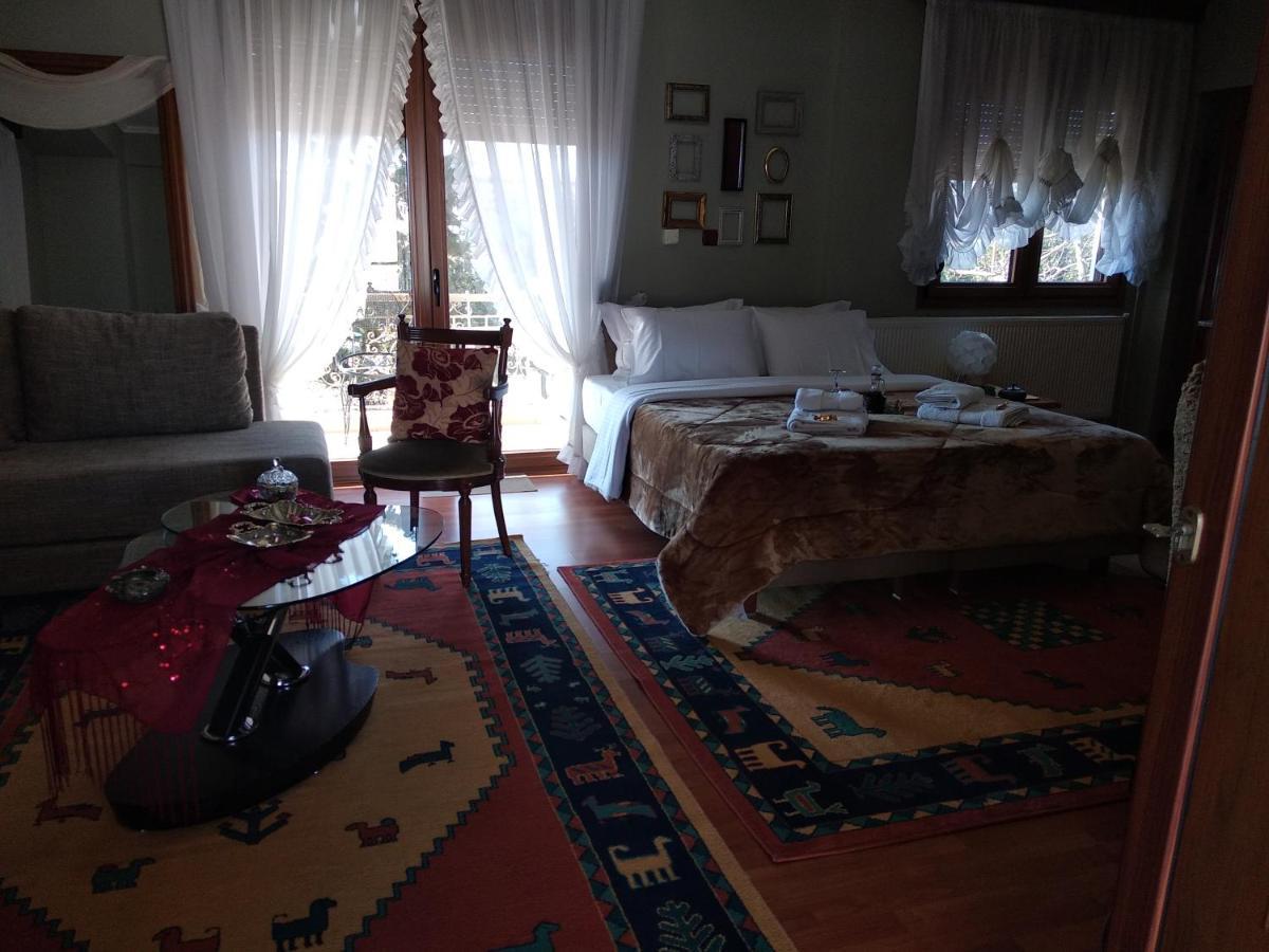 House In The Village Fotolívos المظهر الخارجي الصورة