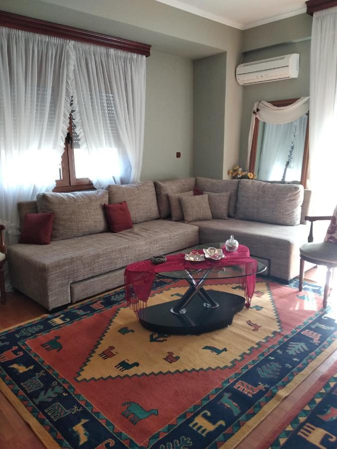 House In The Village Fotolívos المظهر الخارجي الصورة