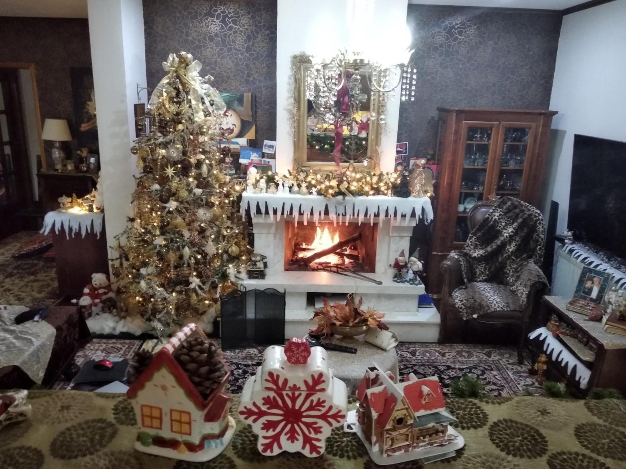 House In The Village Fotolívos المظهر الخارجي الصورة